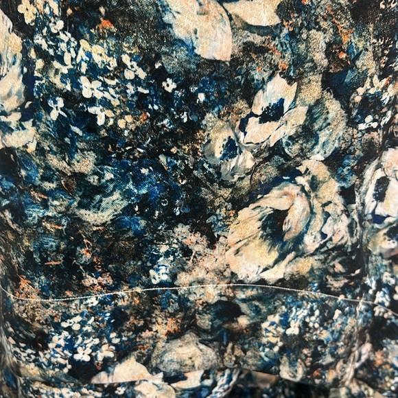 Aidan Mattox shutters sleeveless print double V-Neck long gown - Picture 14 of 14